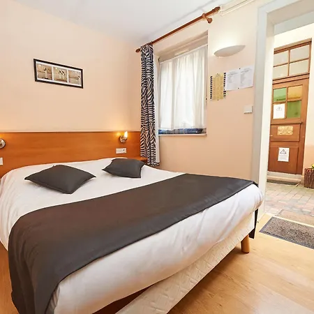 De L'ill Otel 3*